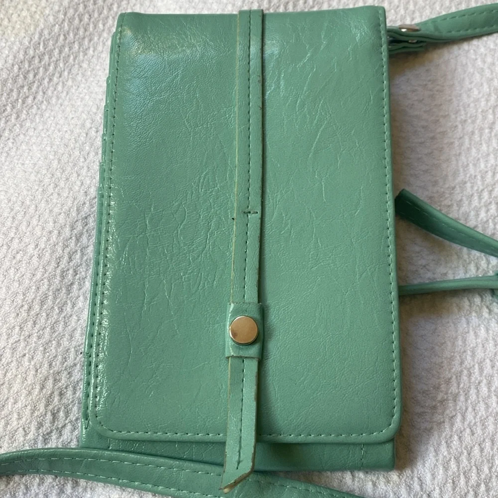 Tiffany blue. Cross body card holder - Picture 3 of 6